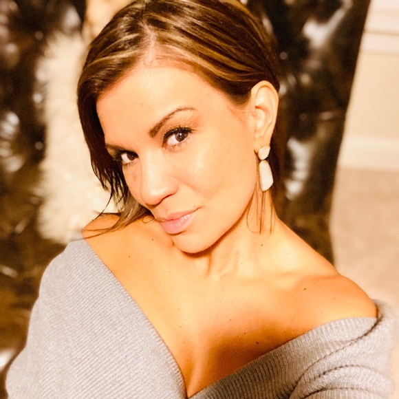 Meet your Posh Ambassador Melissa - Picture 7 of 8